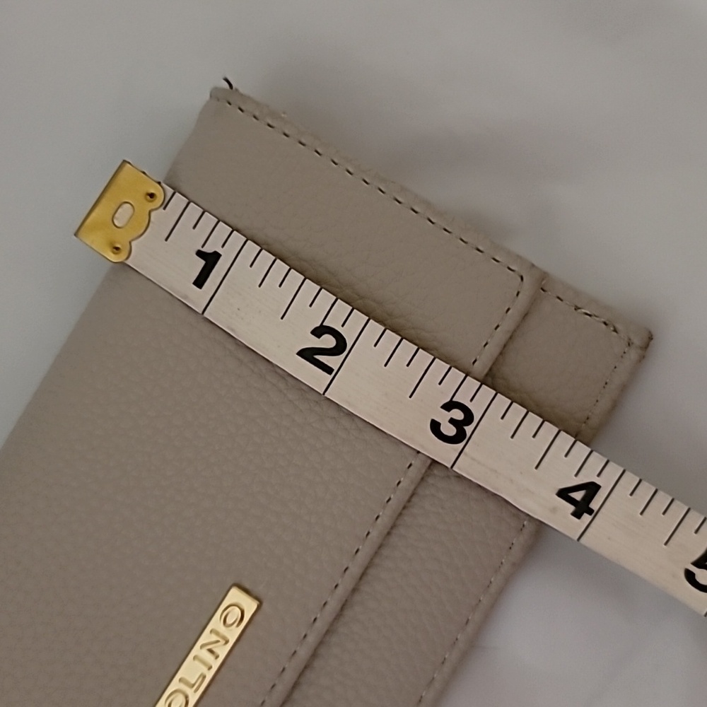 Bandolino Wallet - Picture 8 of 8